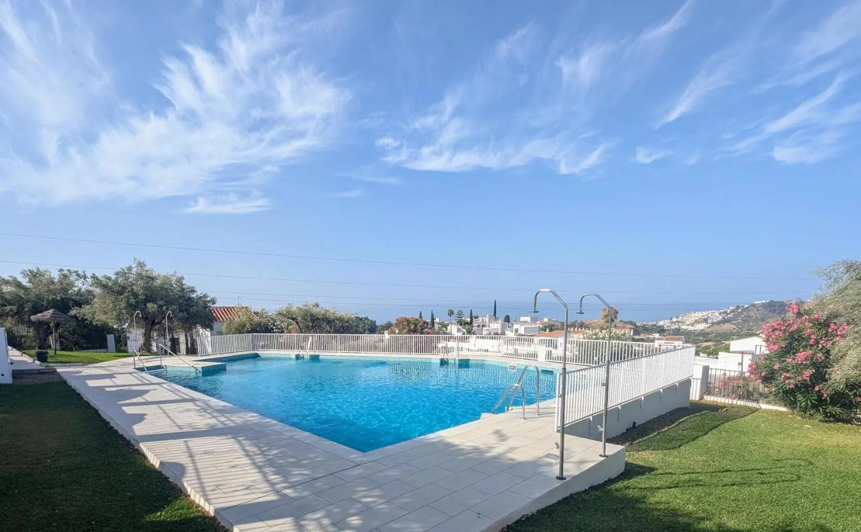 Sunset View Apartment Nerja Homestay